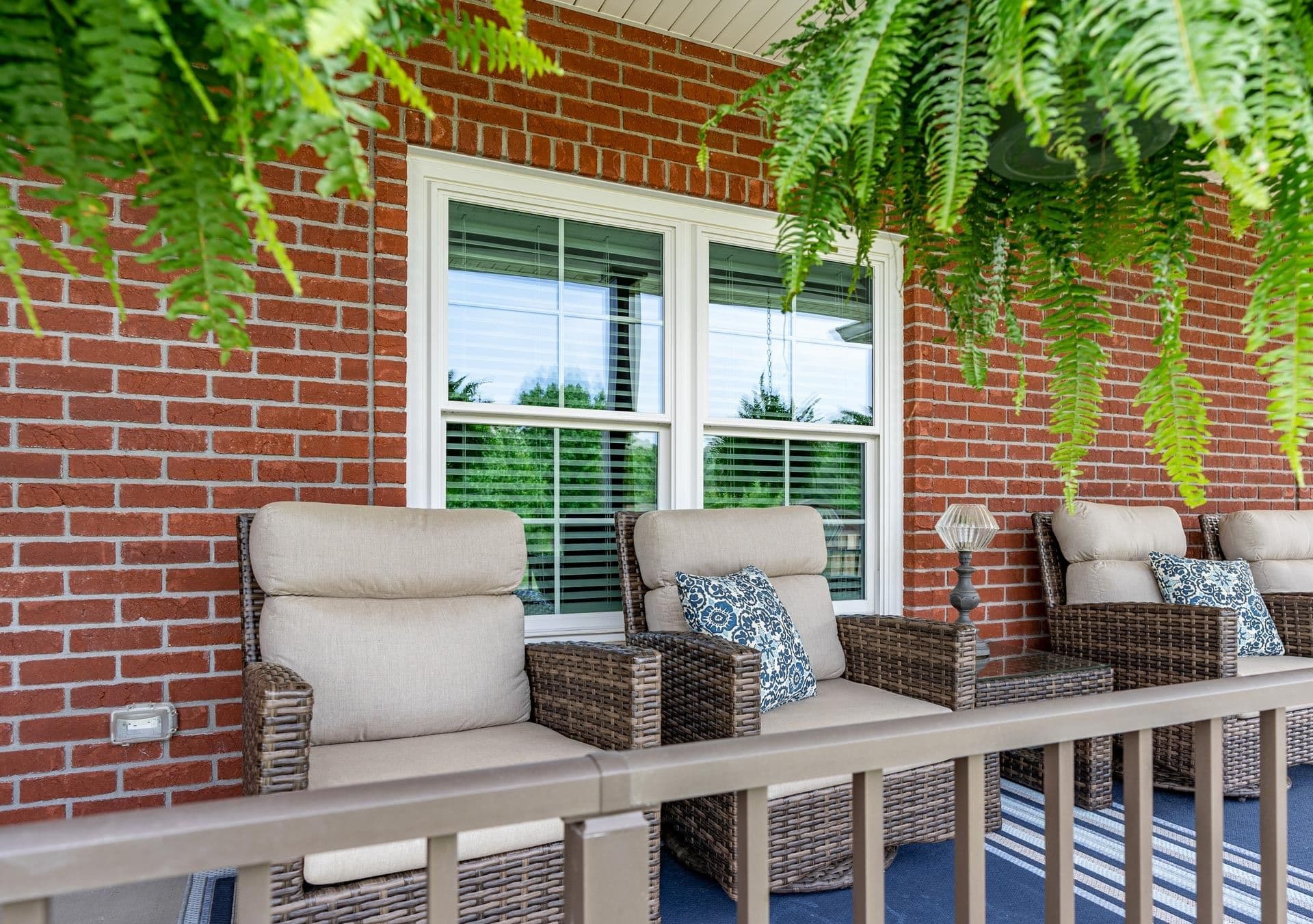 Endure-Double-Hung-Windows-with-Cottage-Grids-in-White